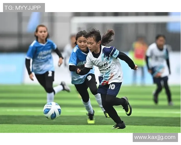 巴黎圣日耳曼女足迎战强敌展现巾帼风采与足球魅力的精彩对决