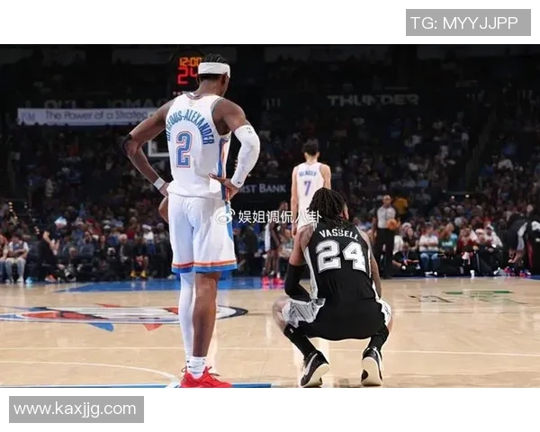 马刺与雷霆激战正酣2月1日比赛精彩回顾与分析